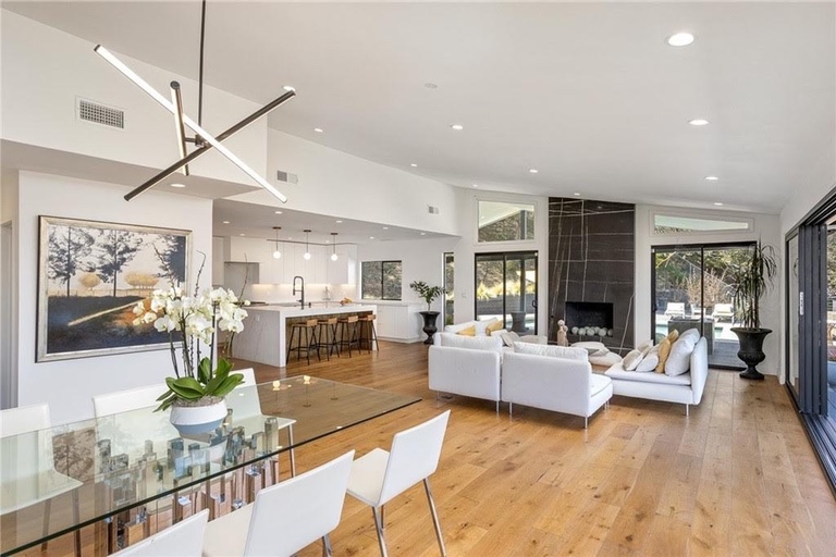 Los Angeles house design plans greatroom